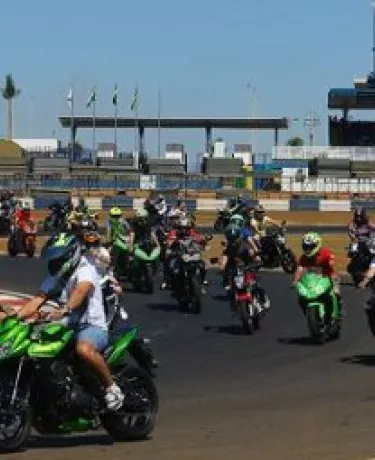 Goiás MotoGP terá passeio de moto pela pista