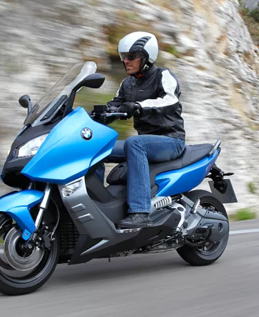 BMW convoca recall para seus big scooters