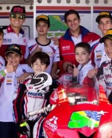 Júnior Cup: Mobil apoia desenvolvimento de jovens pilotos