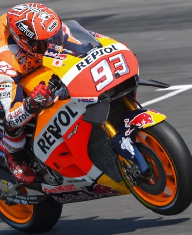 Márquez vence no Japão e garante seu terceiro título na MotoGP™