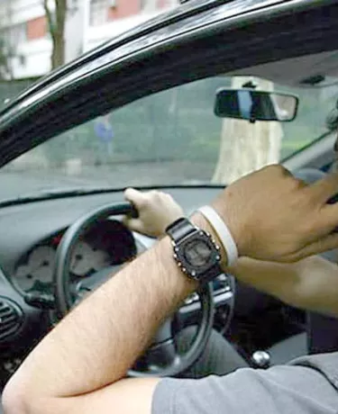 Combinação celular e volante é usada por 51% de motoristas