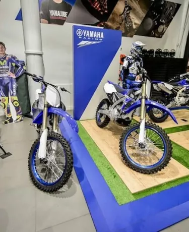 Racing Blue Yamaha: lojas para atender clientes off-road