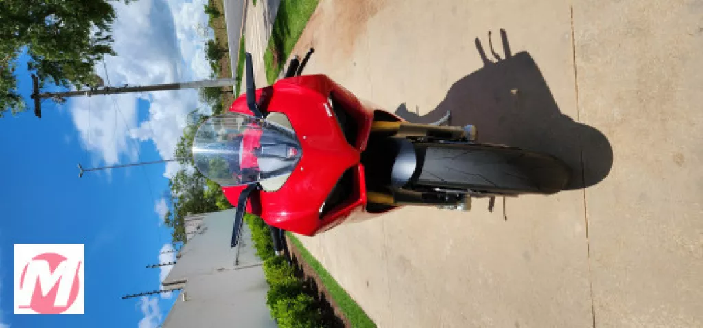Imagens anúncio Ducati Panigale V4 S Panigale V4 S blur