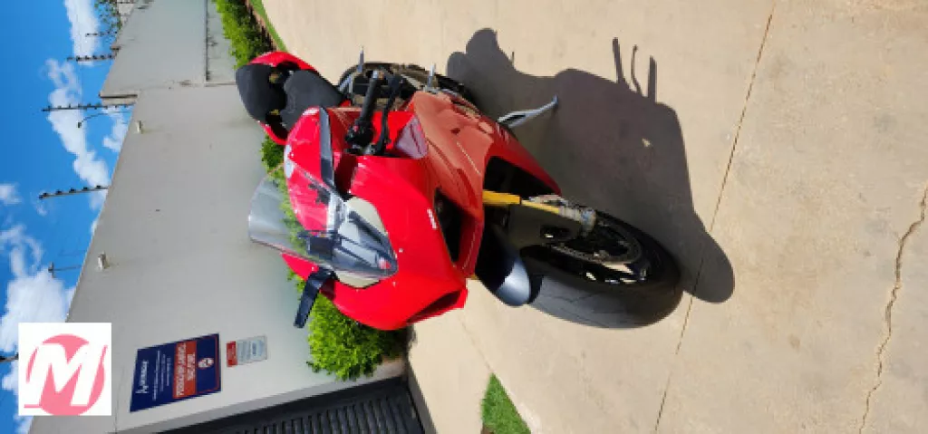Imagens anúncio Ducati Panigale V4 S Panigale V4 S blur