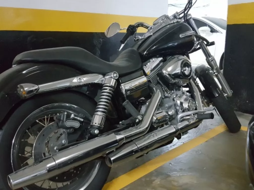 Imagens anúncio Harley-Davidson Dyna Dyna Super Glide 