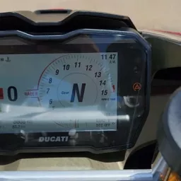 Imagens anúncio Ducati Panigale V4 S Panigale V4 S