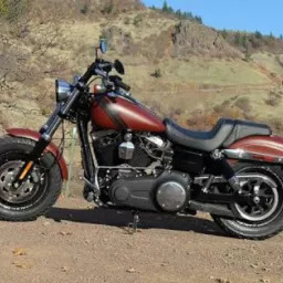Imagens anúncio Harley-Davidson Dyna Fat Bob